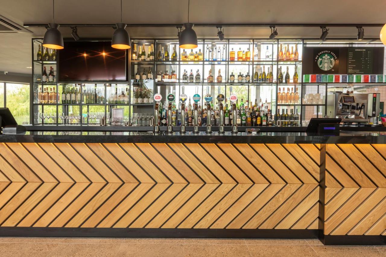 Holiday Inn Basildon By Ihg Luaran gambar