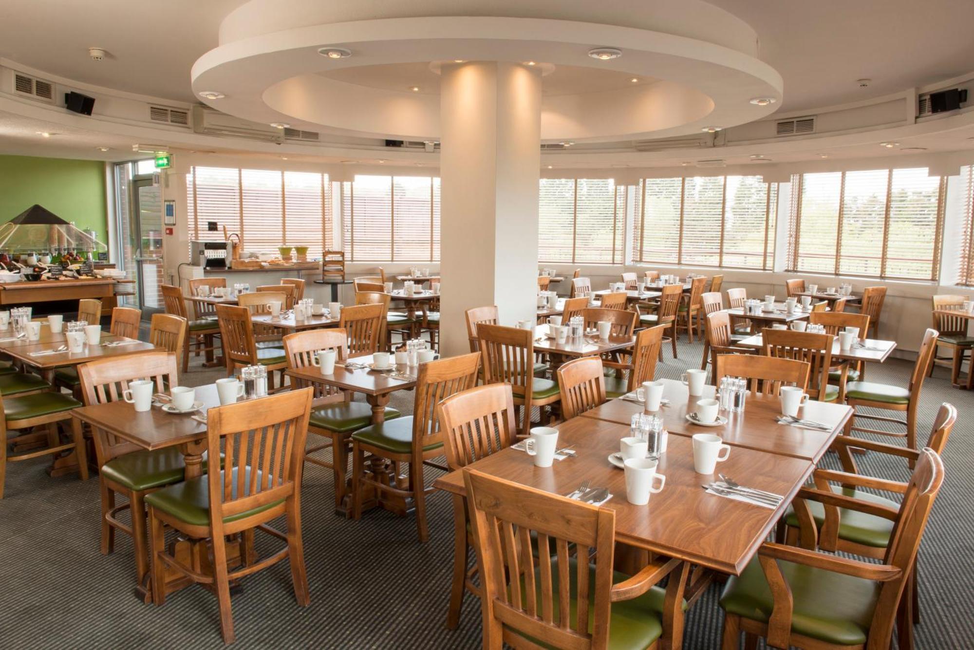 Holiday Inn Basildon By Ihg Luaran gambar
