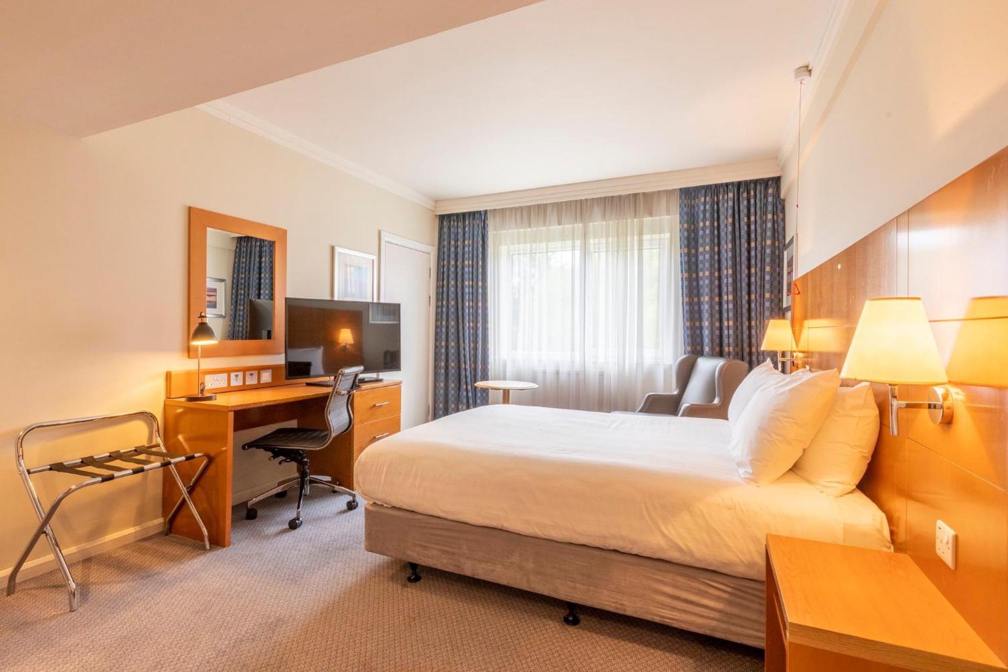 Holiday Inn Basildon By Ihg Luaran gambar